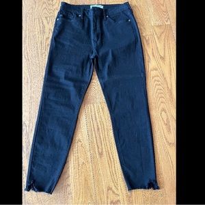 KanCan 11/29 Estilo Jeans - Black distressed - EUC SFPF
